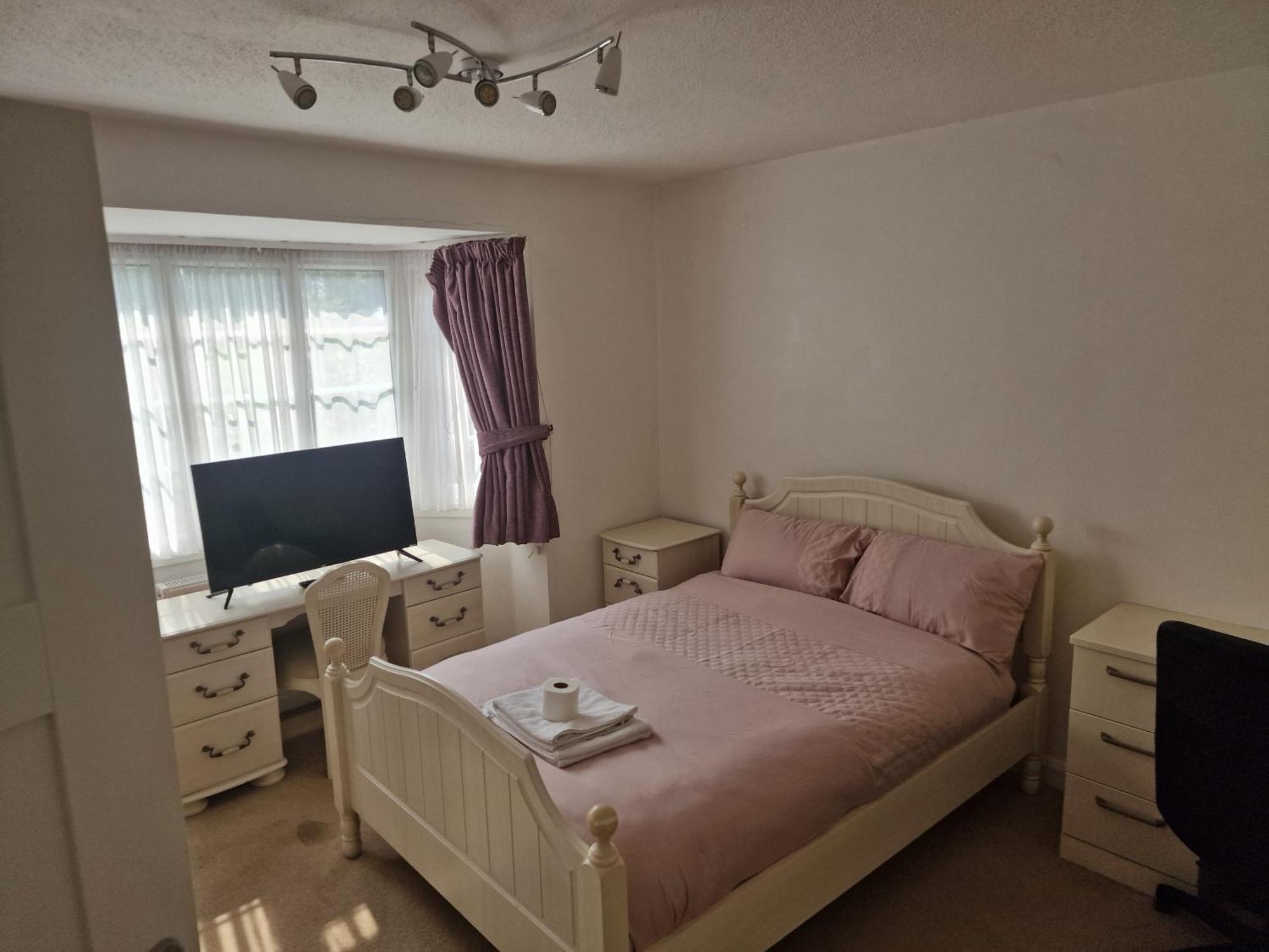 D Elmdon Homestay Shared 4 Bedrooms Birmingham Exterior photo